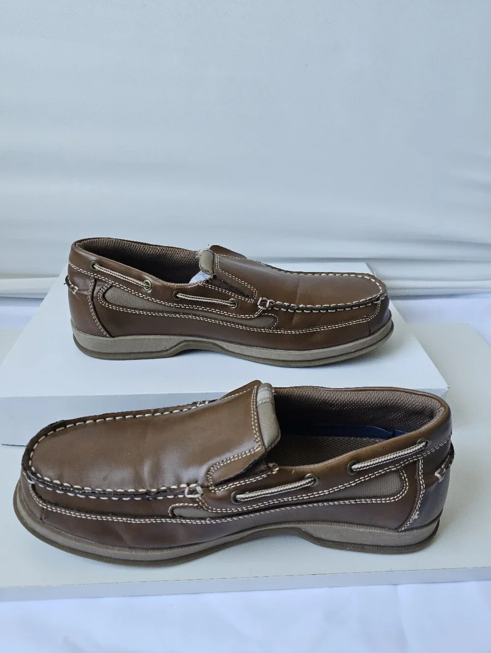 Stone Canyon Men's Brown Slip-On Boat Shoes / Loafers - Size 8.5M